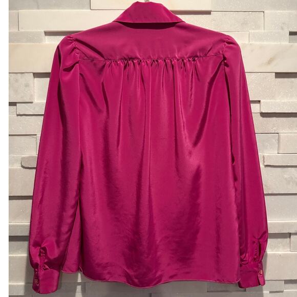 ST JOHN Satin Long Sleeve Button Front Long Sleeve Top Blouse Magenta Pink M - Picture 2 of 4